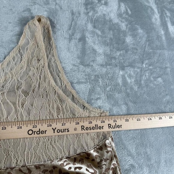 Mystree Velvet Tank Top Women Extra Large Beige Animal Print Lace Trim Y2K - Picture 7 of 8